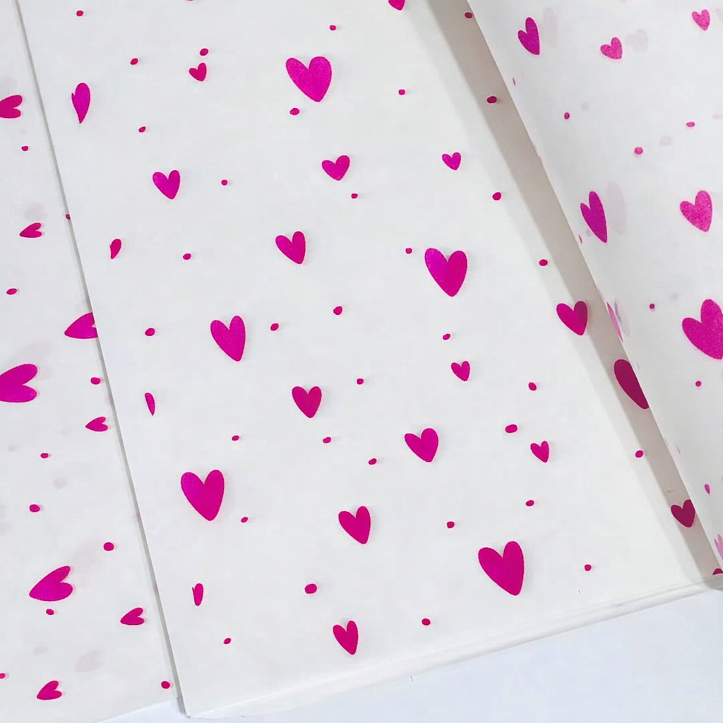 Papel seda corazones magenta 39.5x24.5 100 unidades