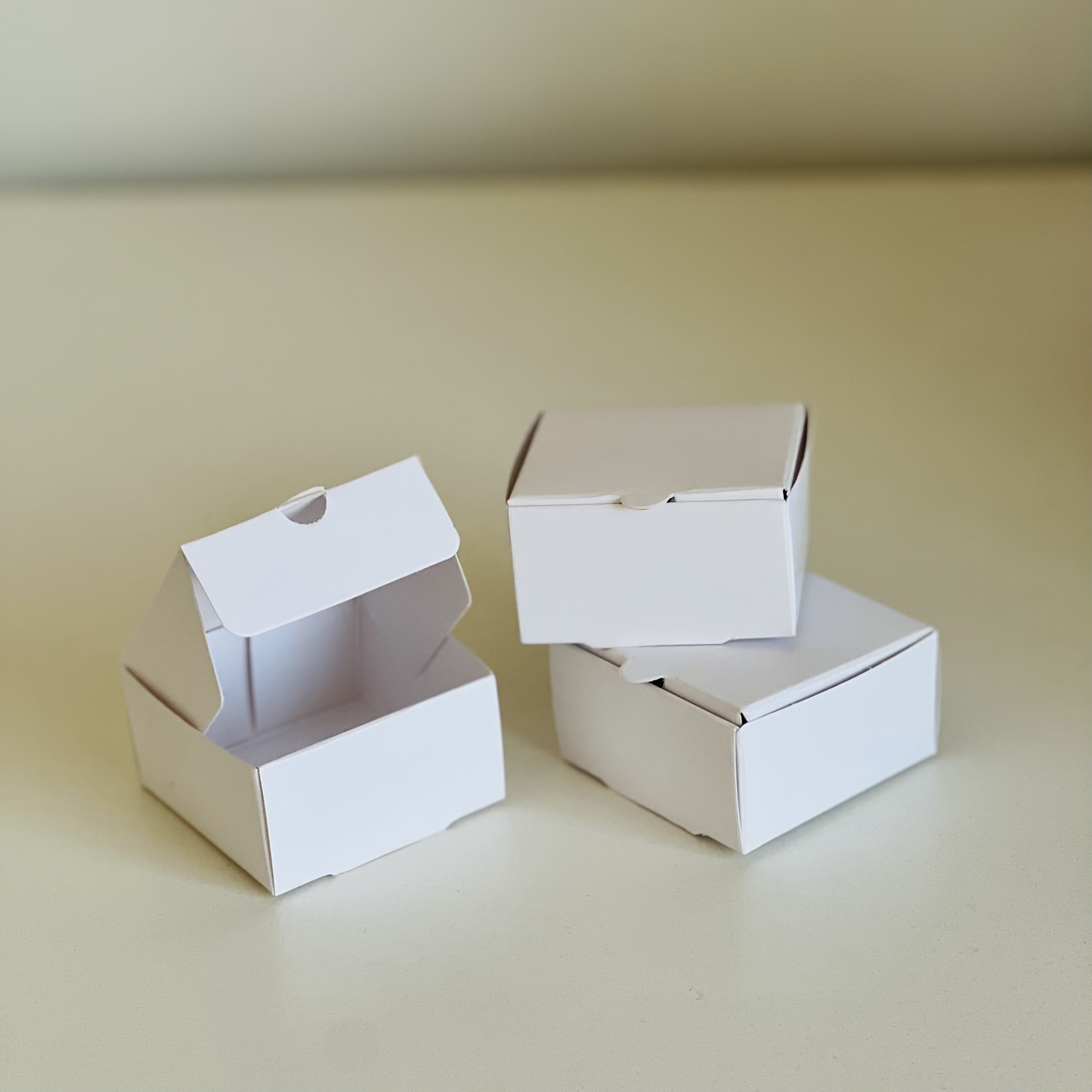 BOX PEPITA BLANCO 5X5X3